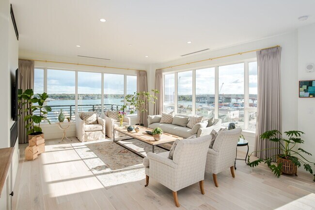 Hobson's Landing Fase 2: ático esquinero en el último piso. - 387 Commercial St