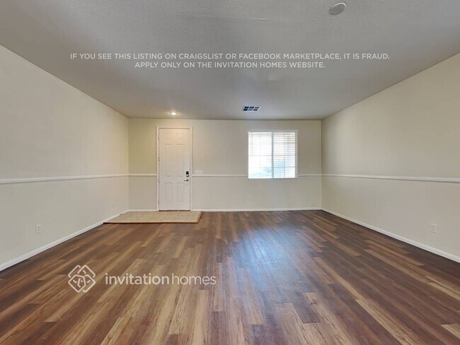 Foto del edificio - 4923 Charlo Dr