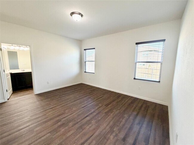 Building Photo - 360 Bell Rings Dr
