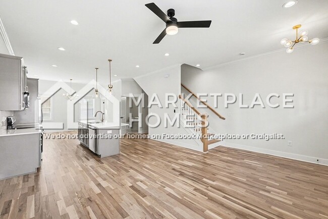 Foto del edificio - 1034 E Trinity Ln