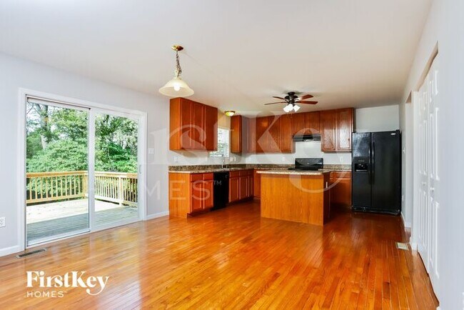 Foto del edificio - 188 Fox Creek Dr