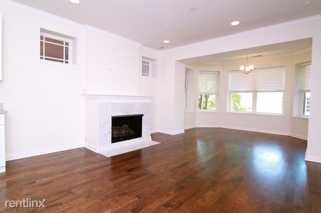 Foto del edificio - 913 Forest Ave