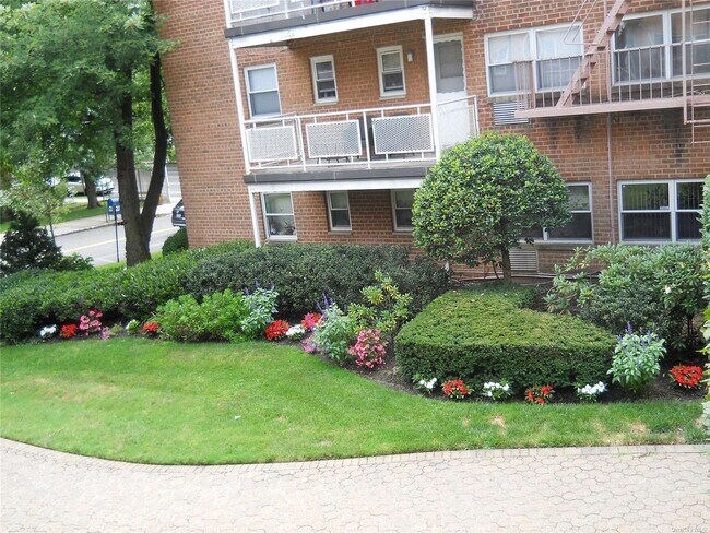 Foto del edificio - 1 Wooleys Ln
