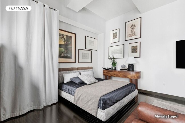 Building Photo - 18-20 Pine St