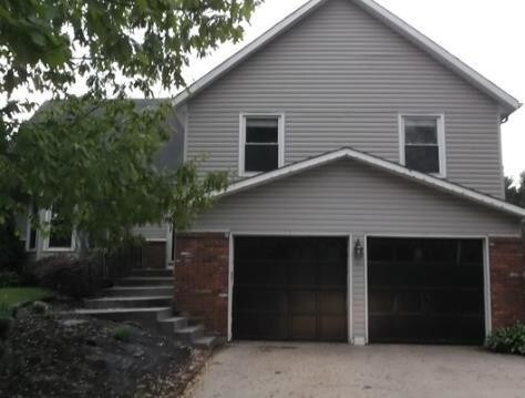 Primary Photo - 2113 E Sunvale Dr, Olathe, KS 66062