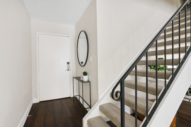 Foto del edificio - 2312 Ruhland Ave