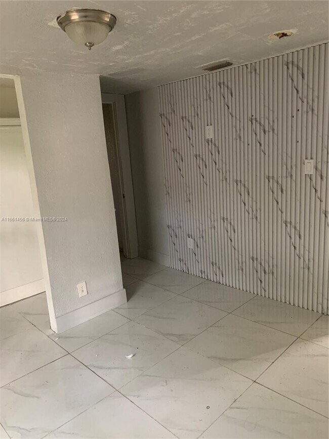 Foto del edificio - 1829 NW 62nd Terrace