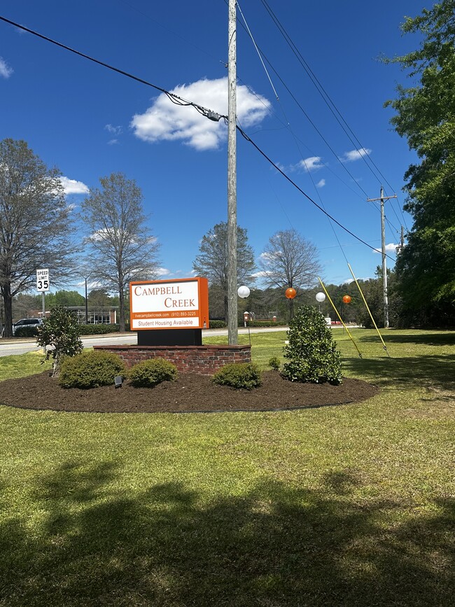 Building Photo - Campbell Creek Apartments