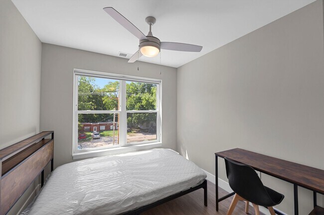 Foto del interior - 707 W Springfield Ave