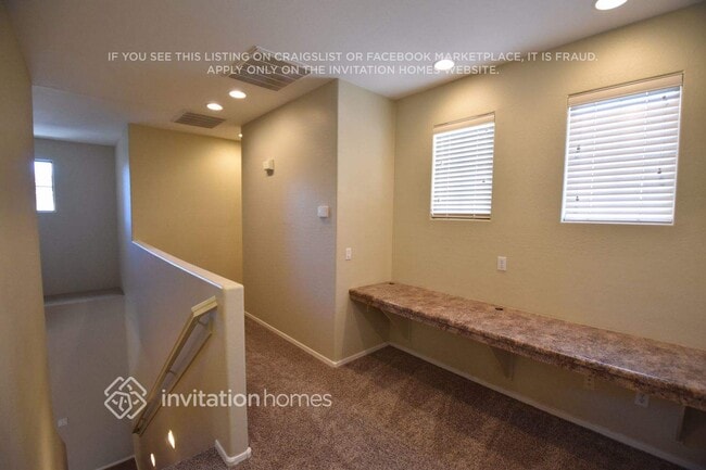 Foto del edificio - 881 E Stottler Dr