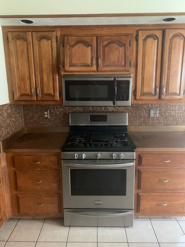 Primary Photo - Large three bedroom