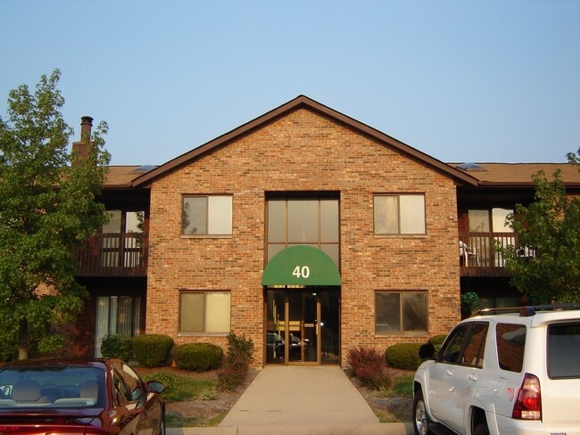 Building Photo - 40 Providence Dr