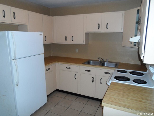 Foto del edificio - 2207 SE 34th Terrace