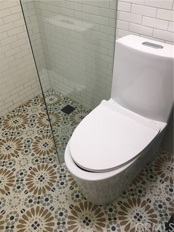 Building Photo - 945 N Chippewa Ave