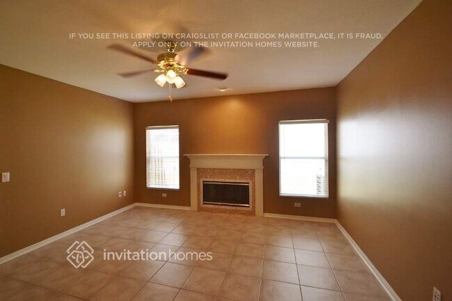 Building Photo - 912 Wicketrun Dr