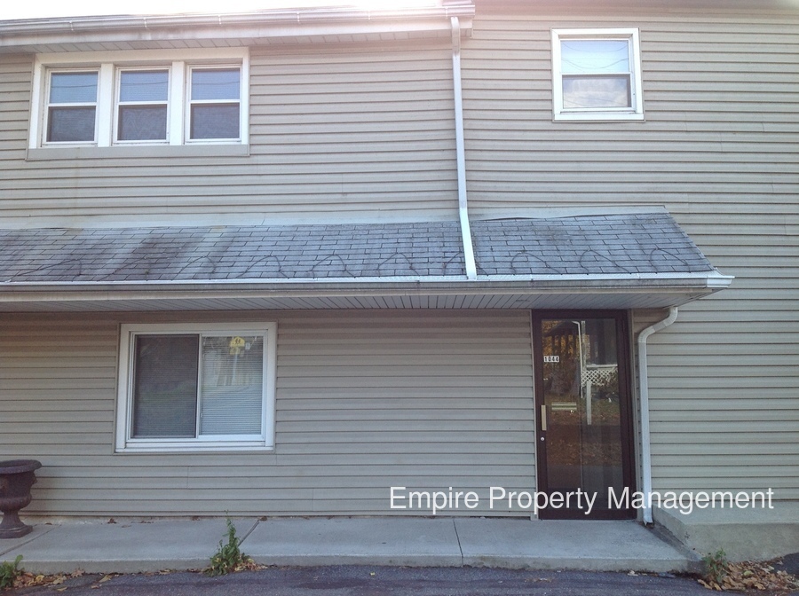 Primary Photo - 1044 Canal St