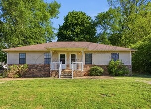 Building Photo - 109 Cloverdale Dr