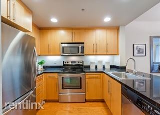Building Photo - 1 br, 1 bath Condo - 1 E Julian St Unit 210