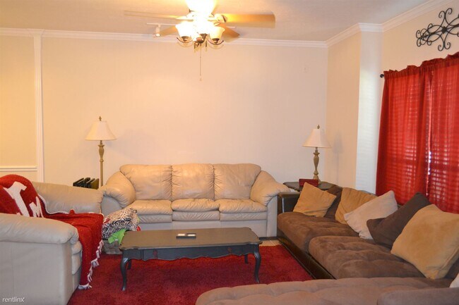 Building Photo - 3 br, 2 bath House - 204 Hartford Dr