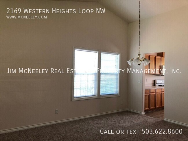 Foto del edificio - West Salem Home with Great Views!