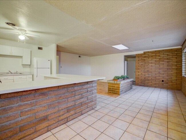 Foto del edificio - PROMO $350 off first month's rent!!!