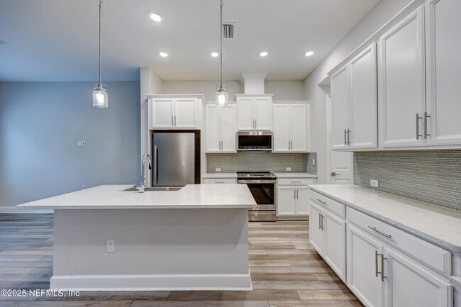 Foto del edificio - 7435 Calusa Ct