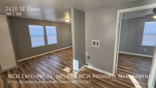 Foto del edificio - 2420 SE Ohio-