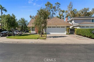 Building Photo - 26942 Fort Apache Cir