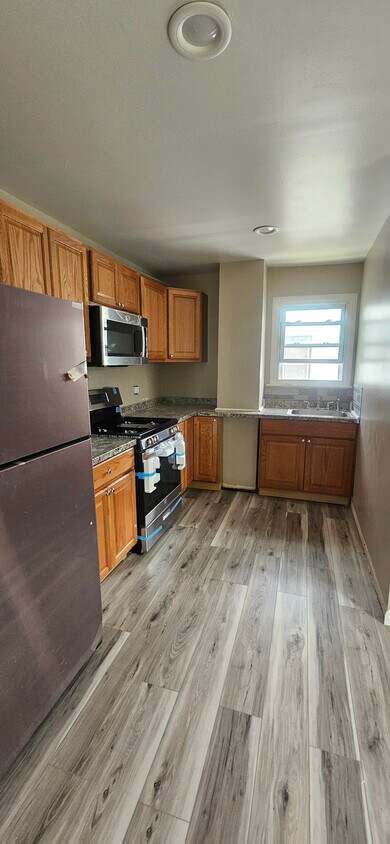 Foto principal - 426 Darrow Ave