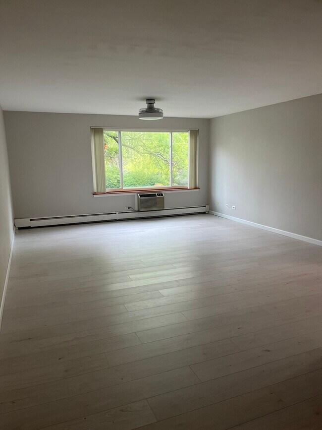 Foto del edificio - 1227 S Old Wilke Rd