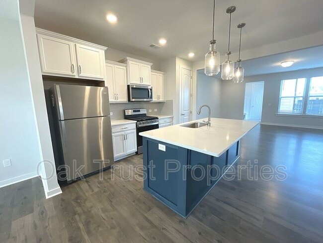 Building Photo - 105 Summer Tanager Dr