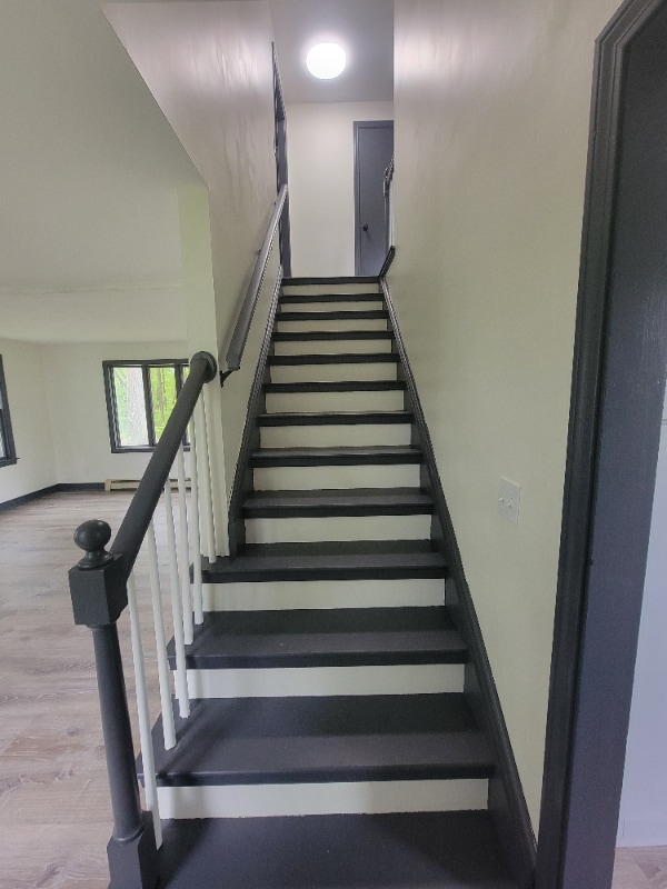 Building Photo - 9 Jean St