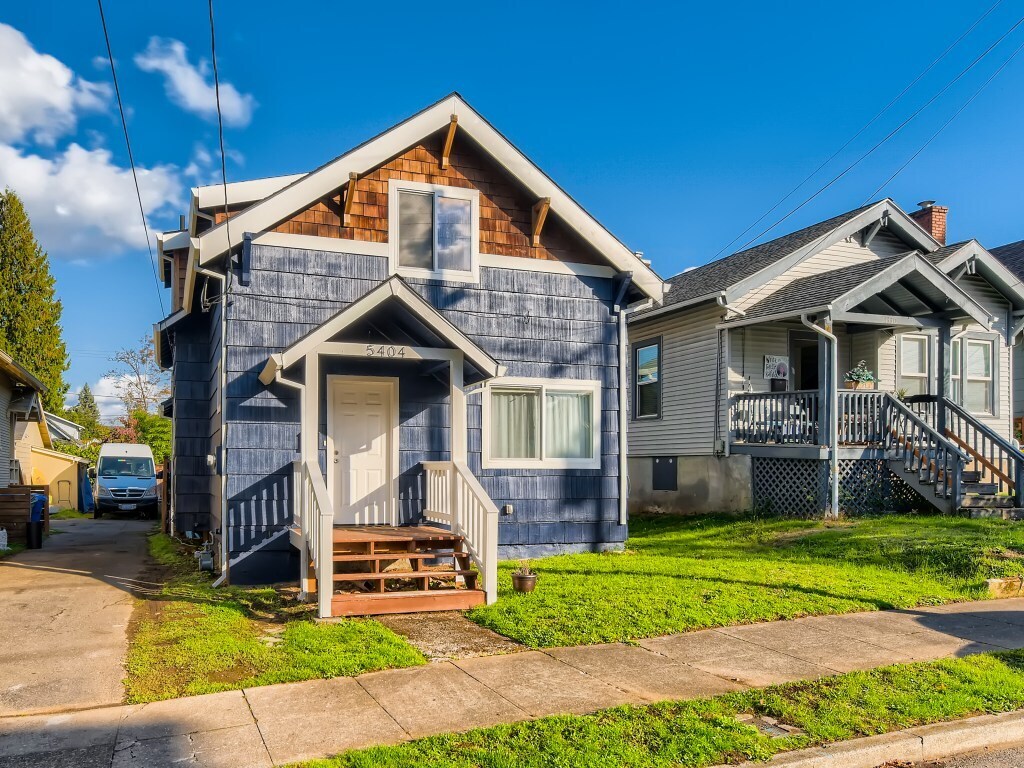 Primary Photo - 5404 NE 17th Ave