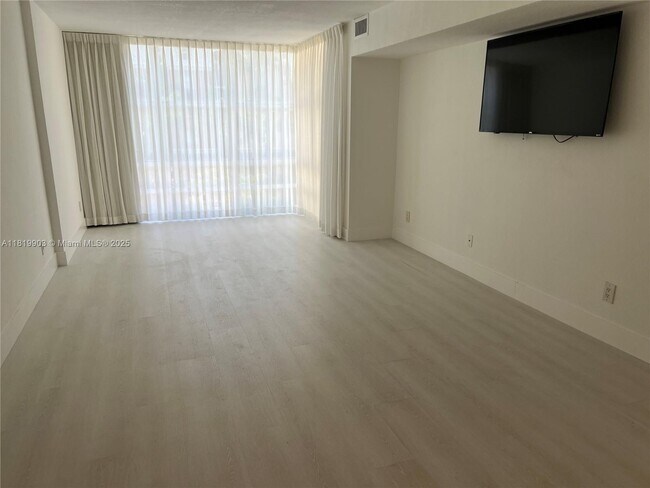 Foto del edificio - 210 172nd St