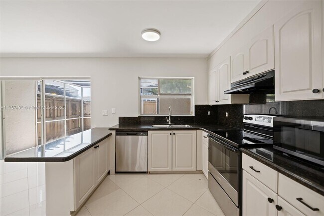Foto del edificio - 1382 NW 123rd Ave