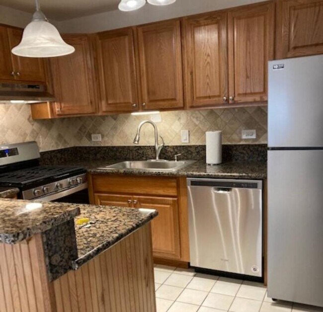 Foto del edificio - 10408 Major Ave