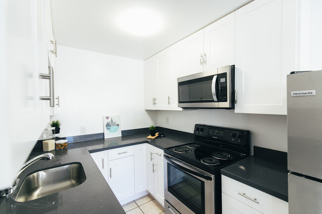 Foto del edificio - 2166 E 27th St