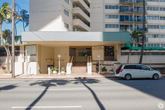 Building Photo - Royal Aloha Condominium