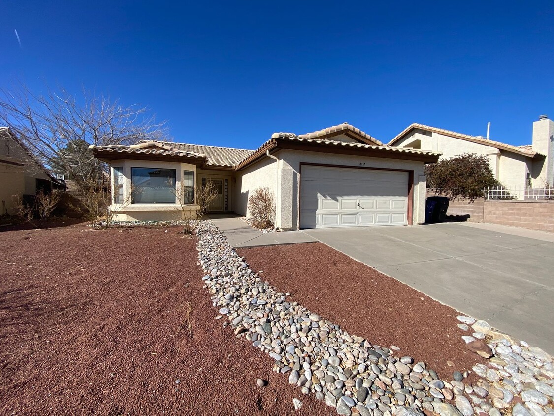 Primary Photo - Beautiful 3-Bedroom Home in NW Albuquerque