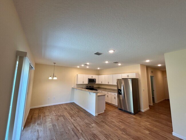 Foto del edificio - Brand New Construction 3 Bedroom, 3 Bath T...