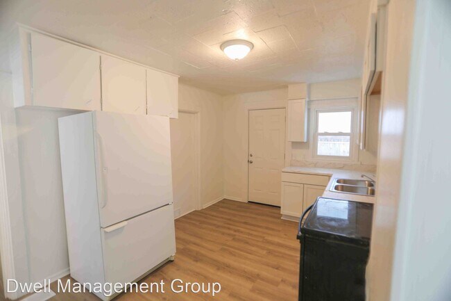 Building Photo - 2 br, 1 bath House - 222 9th Ave NW