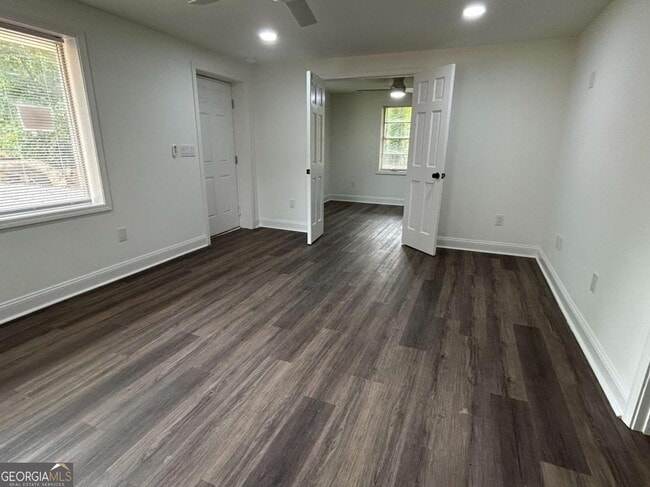 Building Photo - 148 Johnson Dr