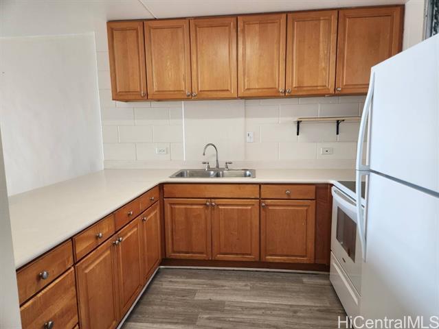 Primary Photo - 1320 Alexander St