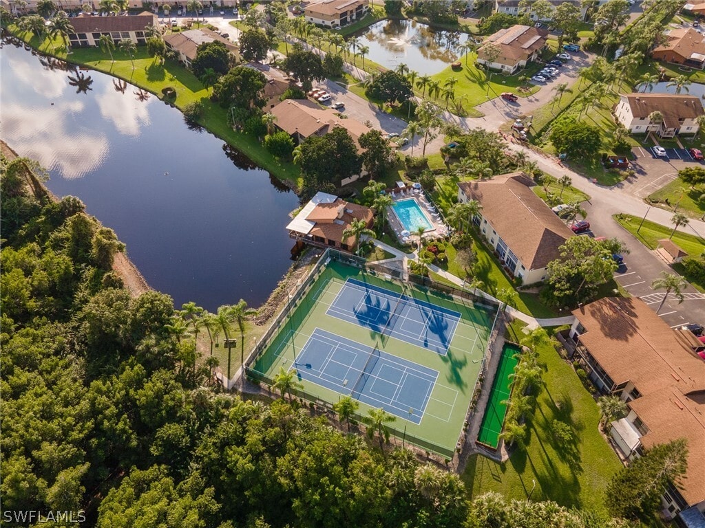 Foto del edificio - 5712 Foxlake Dr