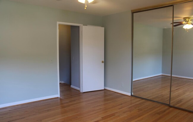 Foto del edificio - 2678 Glengyle Dr