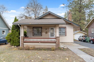 Building Photo - 208 W 23rd Ave