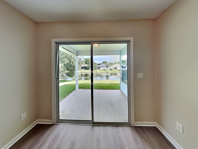 Building Photo - 11869 Hayden Lakes Cir