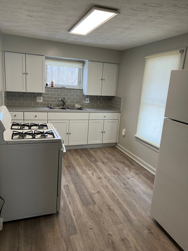 Foto del edificio - 861 W Wilbeth Rd