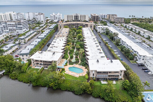 Alternar - Southgate Condominium Association