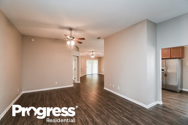 Foto del edificio - 1759 Saw Lake Drive